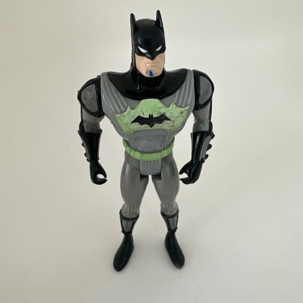 Vintage 1994 TM Kenner DC Comics Batman 4.75 Inch Action Figure